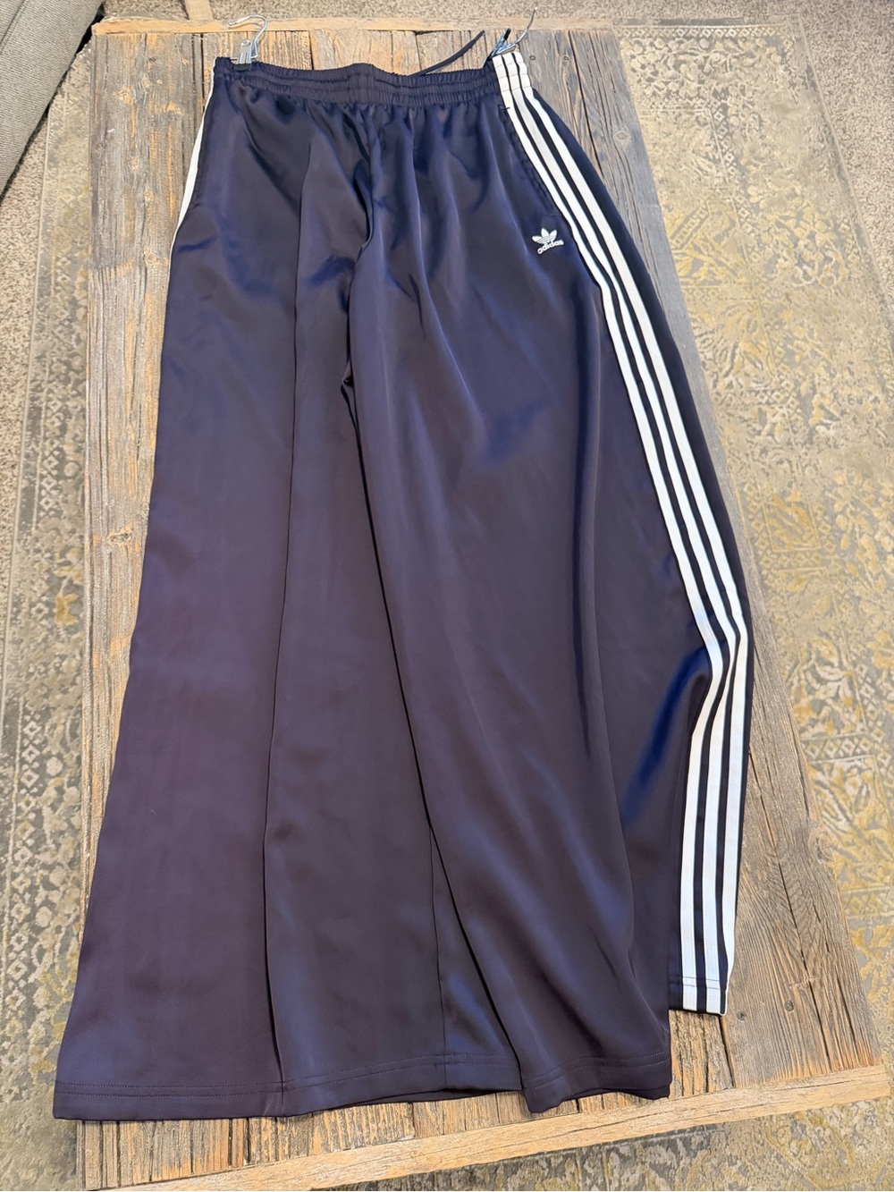 Wide leg Adidas Track Style Pant - Size 14 - Picture 2 of 9
